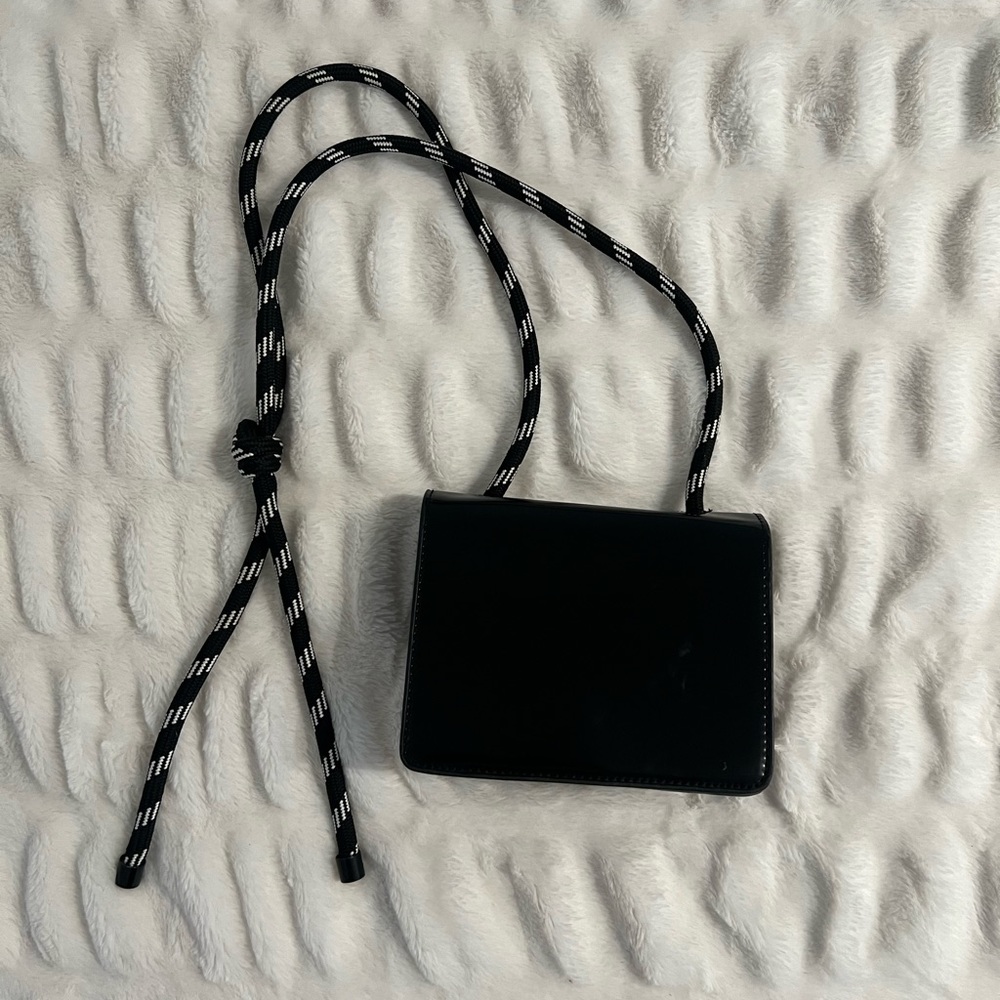 Crossbody with Rope Strap